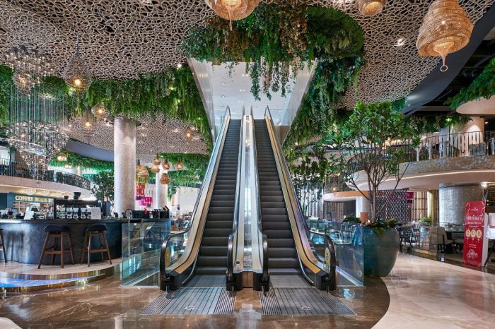 Rolltreppenbibliothek 5 AmadaTECH Escalator 700x466 1