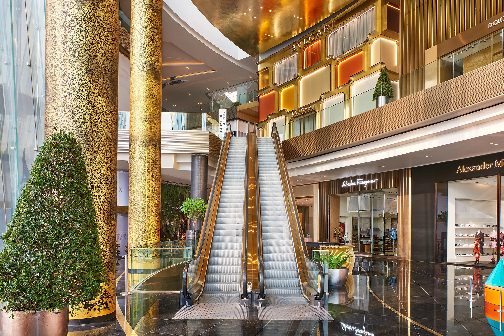 Die Rolltreppe bewegt sich in die entgegengesetzte Richtung.